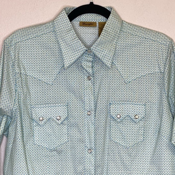Wrangler Snap -Front Western Shirt Women's Large - Picture 2 of 13